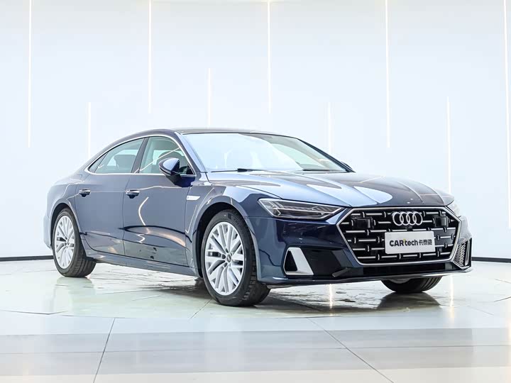 Audi A7L 2024 45 TFSI S-line — фото 2