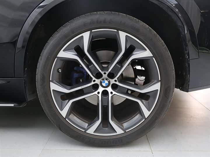 BMW X5 2022 x Drive 40 Li M — фото 18