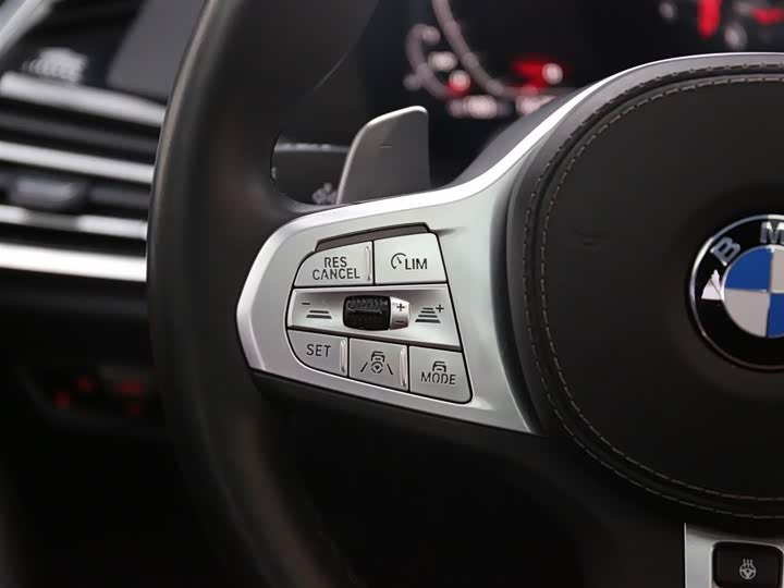 BMW X5 2022 x Drive 40 Li M — фото 15
