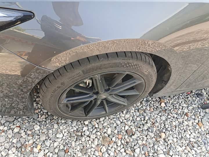 Changan UNI-V 2022 1.5 T Premium — фото 23