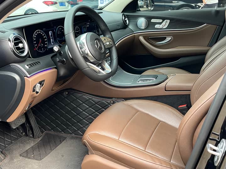 Mercedes-Benz E-Class 2020 E 300 L — фото 11
