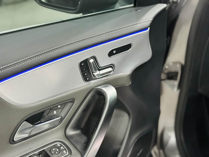 Mercedes-Benz A-Class AMG 2020 AMG A 45 4 MATIC+ — фото 17
