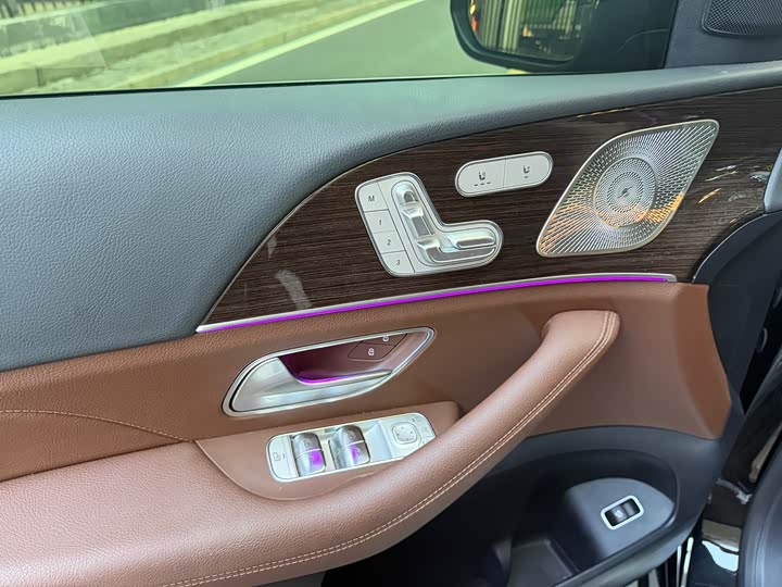 Mercedes-Benz GLE — фото 11