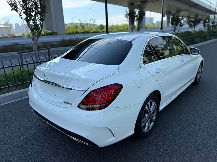 Mercedes-Benz C-Class C 180 L стиль спорт — фото 6
