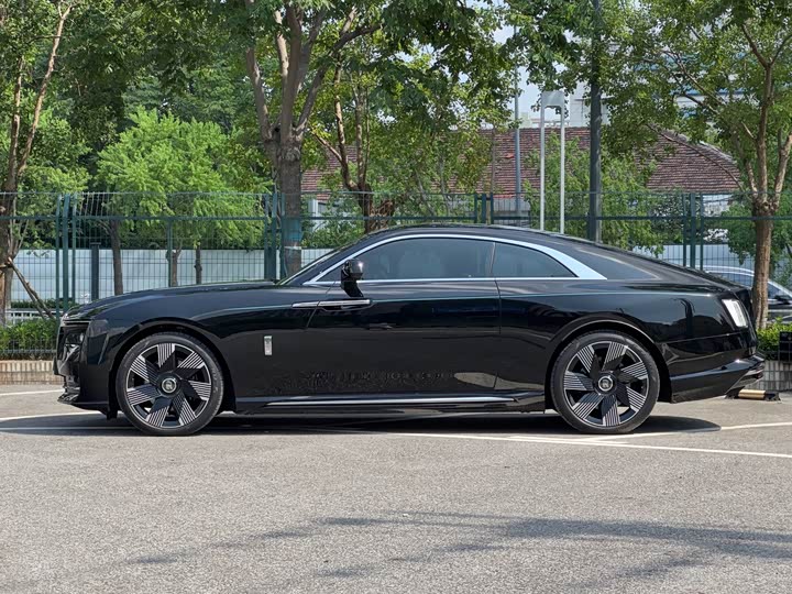 Rolls-Royce Spectre — фото 7