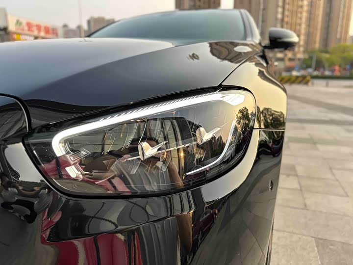 Mercedes-Benz E-Class 2022 E 300 L Luxury — фото 8
