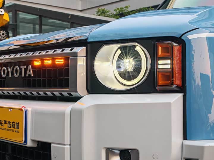 Toyota Prado — фото 10