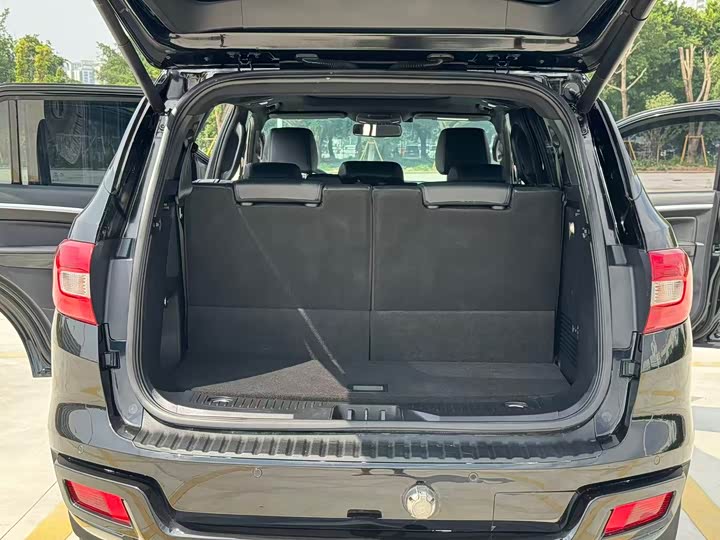 Ford Everest — фото 4