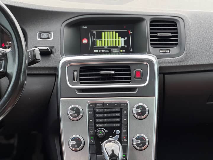 Volvo S60 2015 S 60 L 2.0 T — фото 14
