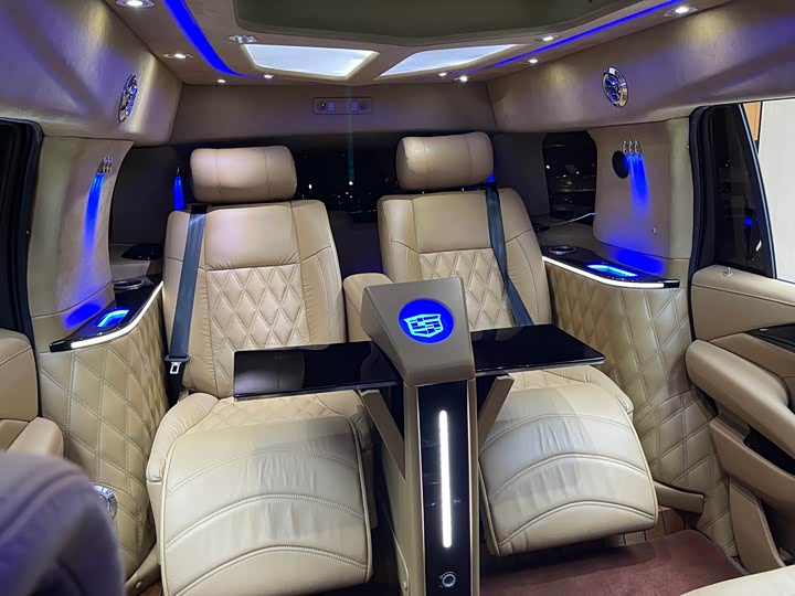 Cadillac ESCALADE 2017 6.2 L ESV — фото 15