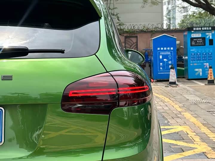 Porsche Cayenne 2015 Cayenne GTS 3.6 T — фото 27