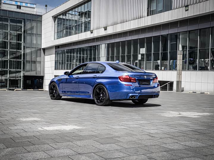 BMW M5 2014 M 5 — фото 4