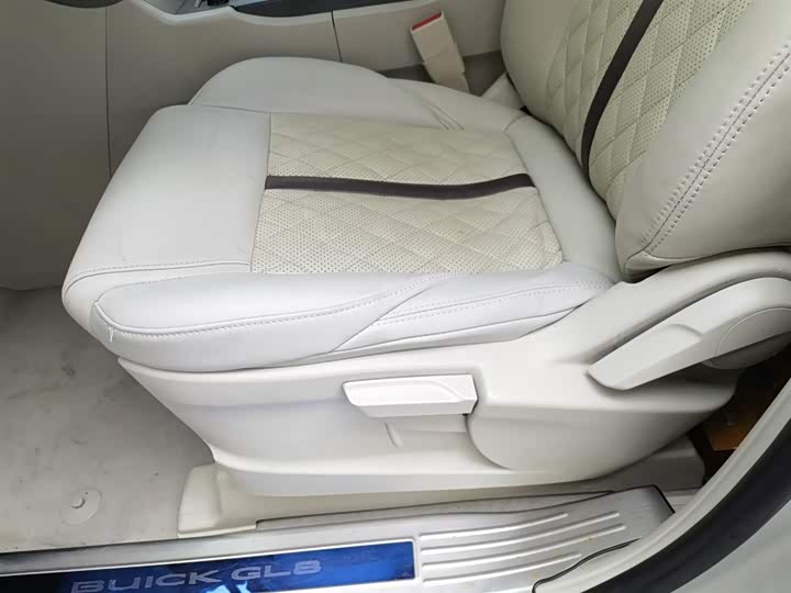 Buick GL8 2020 ES 653 T Comfort — фото 20