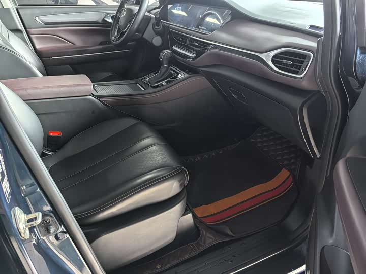 Trumpchi M6 2021 270 T DCT ( ) — фото 12