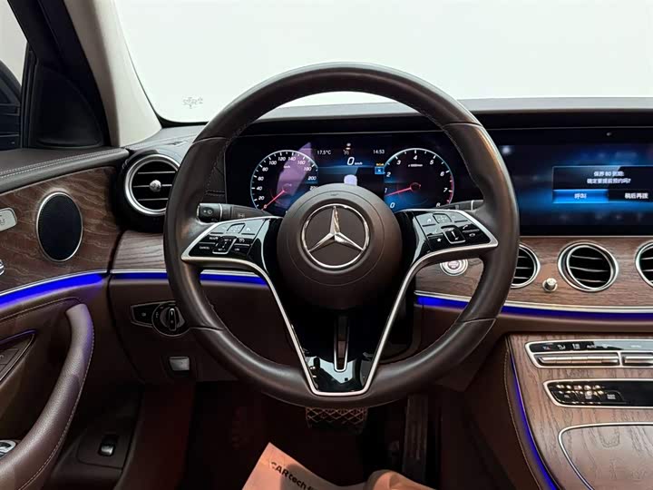 Mercedes-Benz E-Class 2023 E 300 L — фото 27