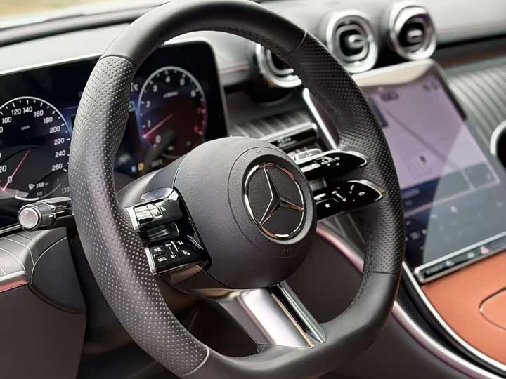 Mercedes-Benz C-Class 2023 C 260 L — фото 8