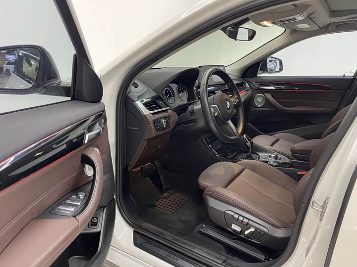 BMW X2 2022 s Drive 25i M — фото 14