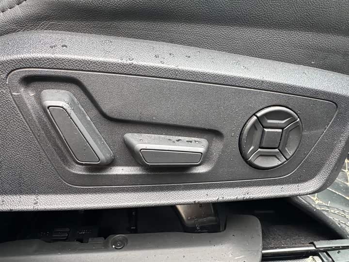 Audi A6L 2020 55 TFSI e quattro — фото 4