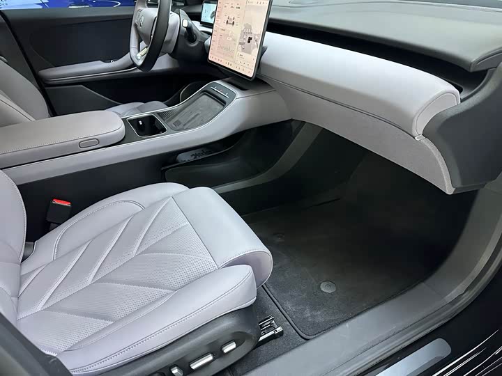 NIO ET5T 2025 75k Wh Touring — фото 20