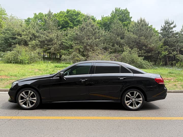 Mercedes-Benz E-Class 2015 E 260 L Sport — фото 3
