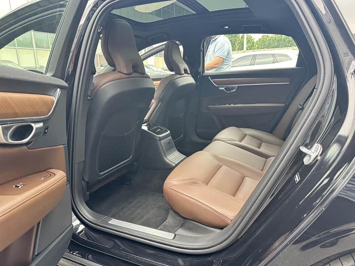 Volvo S90 Hybrid 2024 Hybrid 4 WD — фото 9