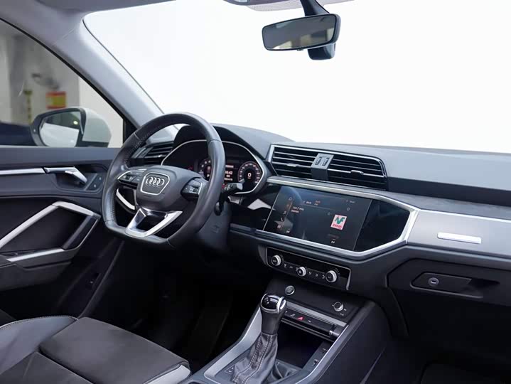 Audi Q3 2020 40 TFSI — фото 8