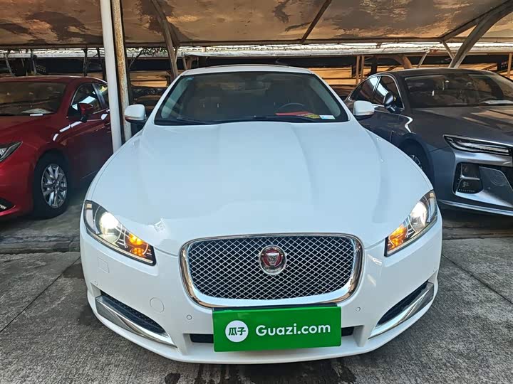 Jaguar XF 2015 XF 2.0 T — фото 3