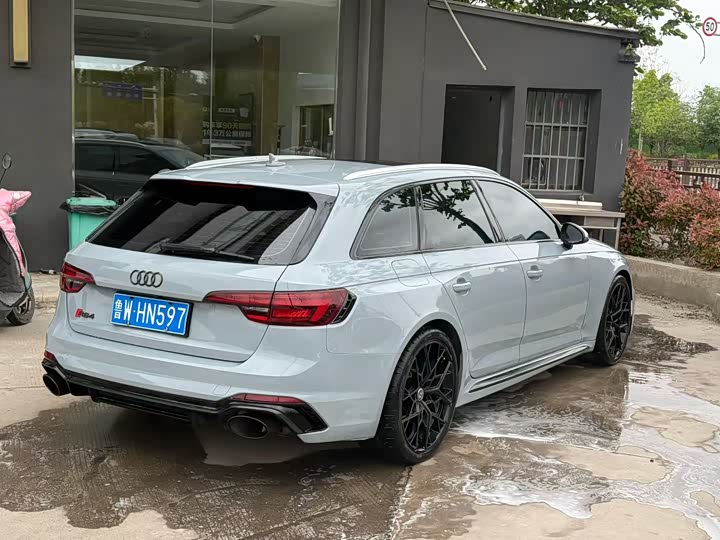 Audi RS 4 2019 RS 4 2.9 T Avant — фото 6
