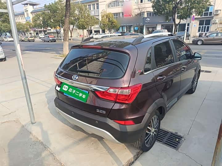 BAIC Changhe Q25 2016 1.5 L MT — фото 6