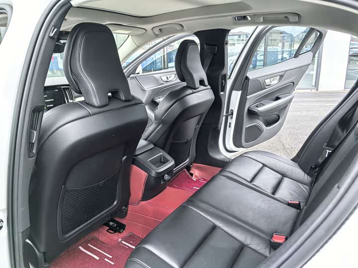 Volvo S60 2021 T 4 — фото 11