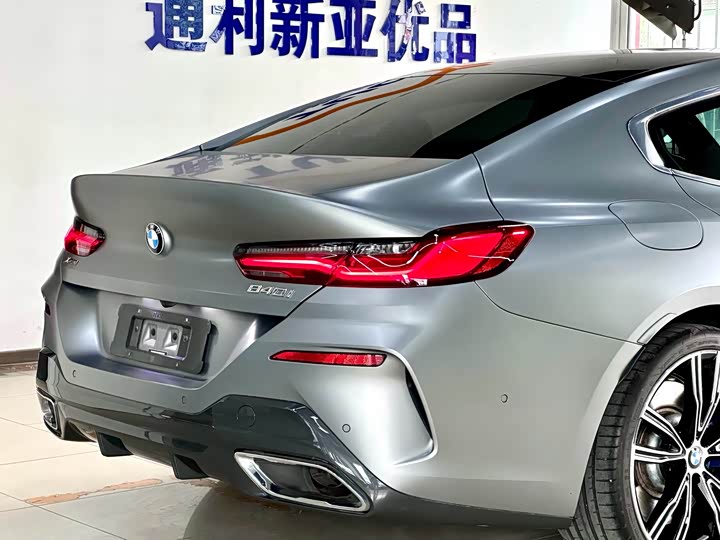 BMW 8-Series 2022 840i x Drive M — фото 10