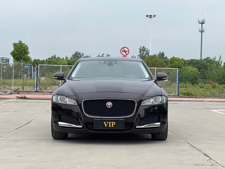 Jaguar XFL 2017 XFL 2.0 T 240 PS — фото 4