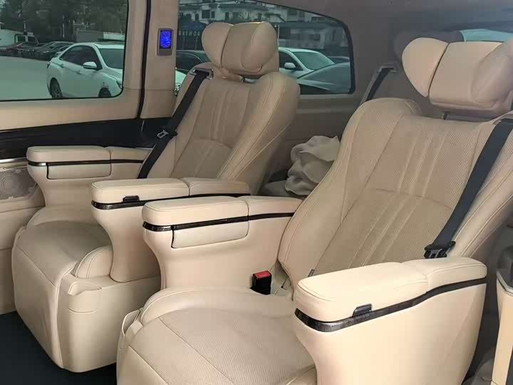 Mercedes-Benz V-Class 2021 V 260 L — фото 5