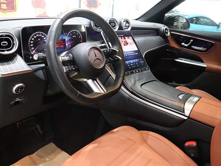 Mercedes-Benz GLC 2024 GLC 260 L 4 MATIC Luxury 5 — фото 6