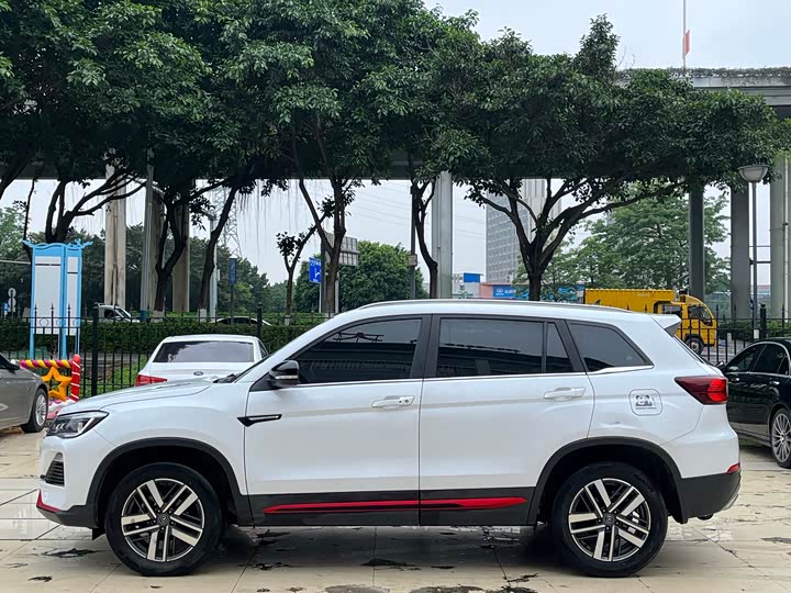 Changan CS75 2022 1.5 T DCTLuxury — фото 7