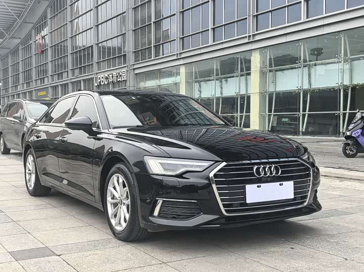 Audi A6L 2021 40 TFSI — фото 3