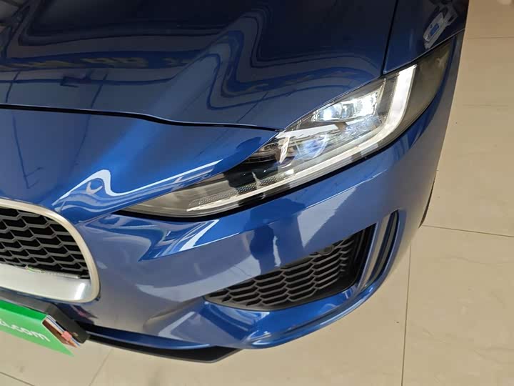 Jaguar XEL 2022 2.0 T 250 PS R-DYNAMIC S — фото 24