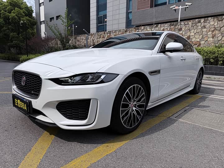Jaguar XEL 2021 2.0 T 200 PS R-DYNAMIC — фото 1