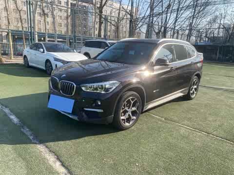 BMW X1 2018 s Drive 18 Li — фото 14