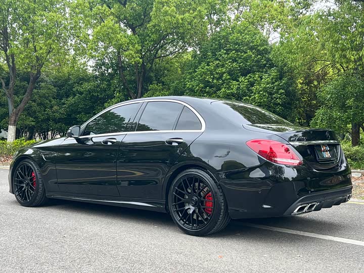 Mercedes-Benz C-Class 2017 AMG C 63 — фото 17