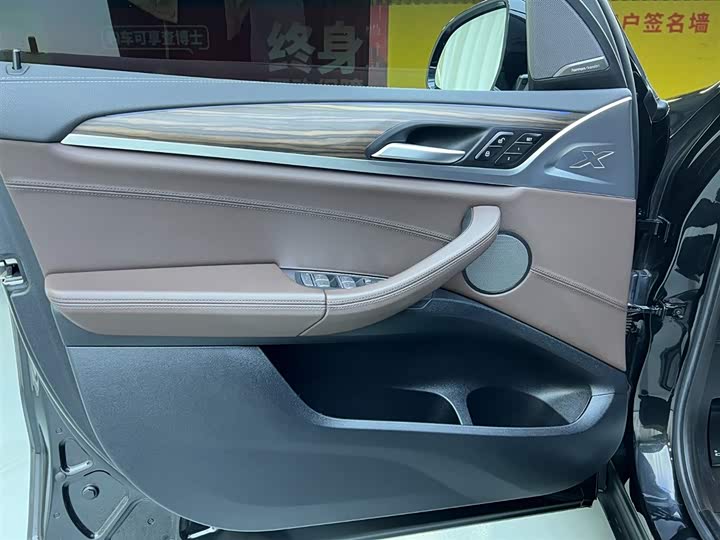 BMW X3 2021 x Drive 28i — фото 17