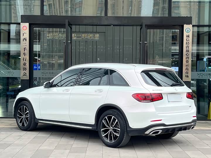 Mercedes-Benz GLC 2022 GLC 260 L 4 MATIC Luxury — фото 4