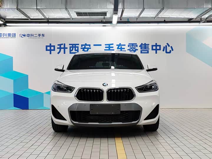 BMW X2 2020 s Drive 25i Leading M — фото 2
