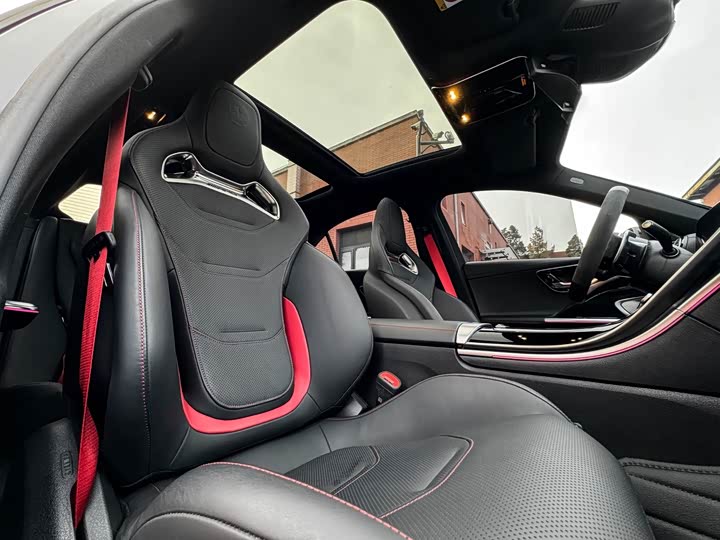 Mercedes-Benz C-Class 2024 AMG C 63 S E PERFORMANCE F 1 — фото 11