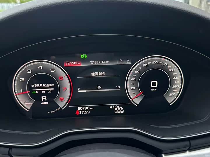 Audi A4L 40 TFSI люкс-динамик — фото 14