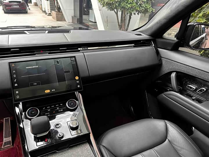 Land Rover Range Rover Sport — фото 7