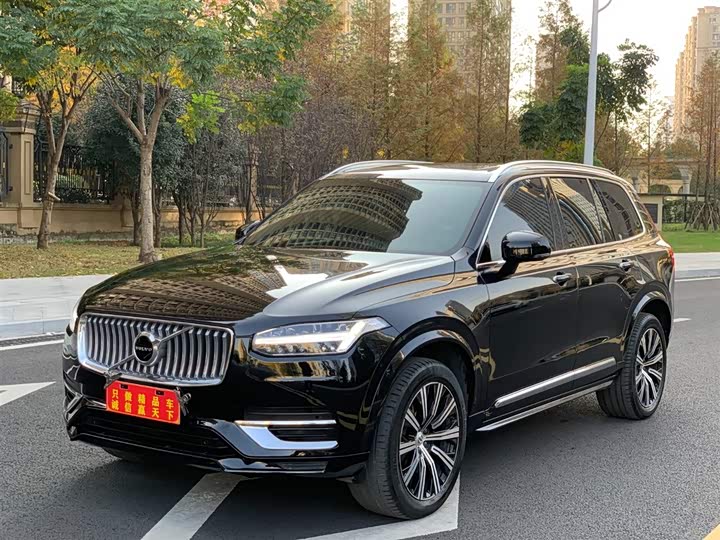 Volvo XC90 2022 B 5 — фото 1