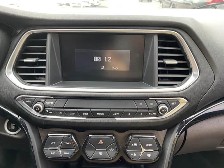 Trumpchi GS4 2017 235 T AT 2 WD — фото 7