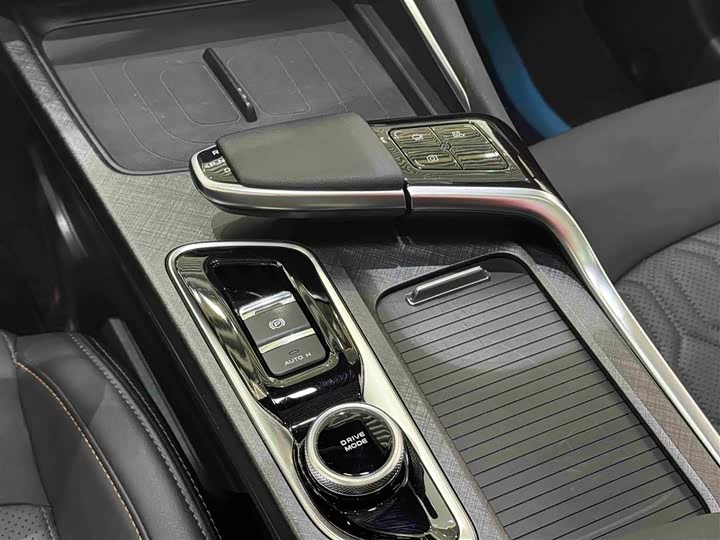 Changan UNI-T 2022 1.5 T Premium — фото 12