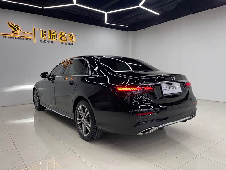 Mercedes-Benz E-Class 2022 E 260 L Sport — фото 14